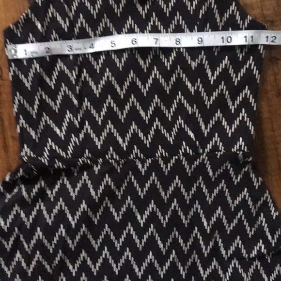 Black & white sundress ☀️ - Picture 3 of 5